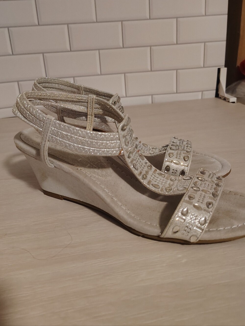 New York Transit Embellished Silver Wedge Sandals for Women 7.5